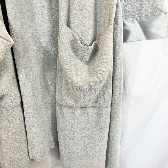 Barefoot Dreams CozyChic Ultra Lite Dream Robe in Light Gray - Size Small - Picture 3 of 6
